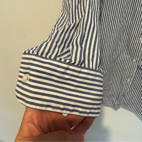 Old Navy The Boyfriend Shirt Blue Striped Long Sleeve Button Down Shirt - Picture 2 of 7